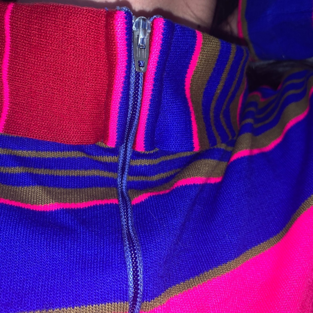 Stripped turtle neck